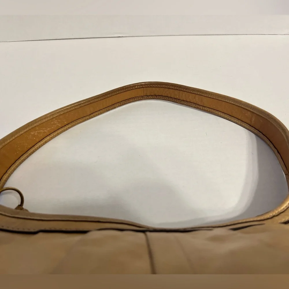 Coach vintage Ergo Y2K pleated half moon leather hobo Camel‎ style # 12235